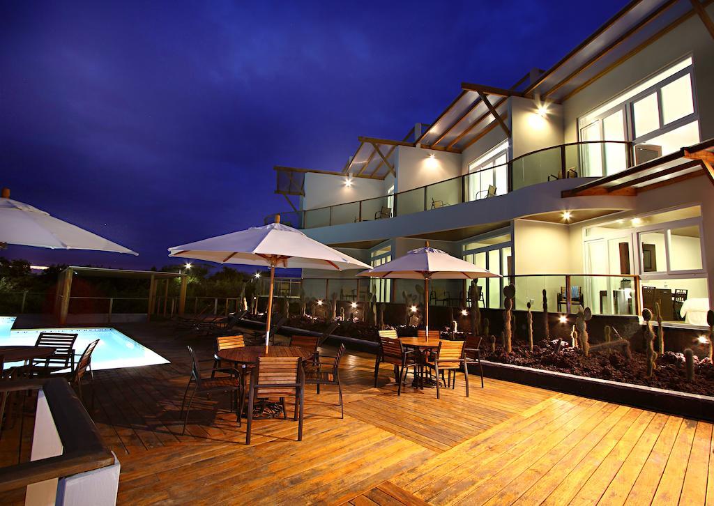 Iguana Crossing Boutique Hotel ปวยร์โต วิลยามิล ภายนอก รูปภาพ