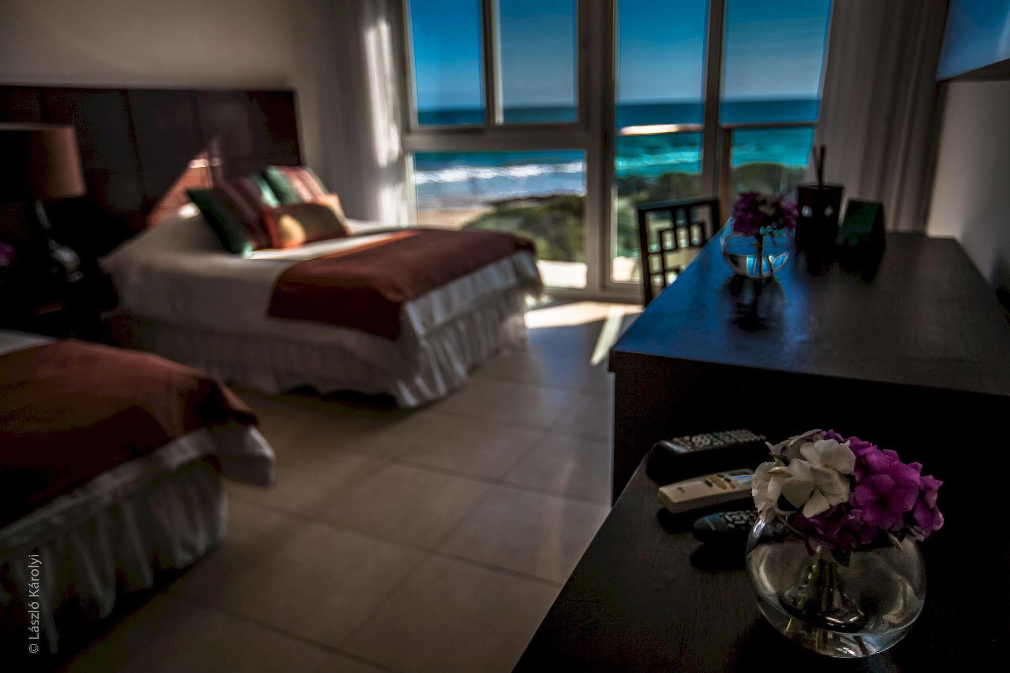 Iguana Crossing Boutique Hotel ปวยร์โต วิลยามิล ภายนอก รูปภาพ